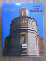 Razvan Theodorescu - Piatra trei ierarhilor