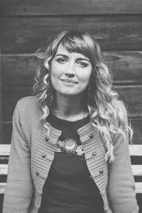 Carti Holly Ringland