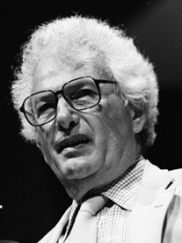 Carti Joseph Heller