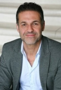 Carti Khaled Hosseini